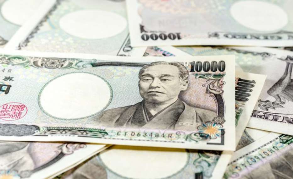 Rate Hikes Add to Japan's Economic Worries 